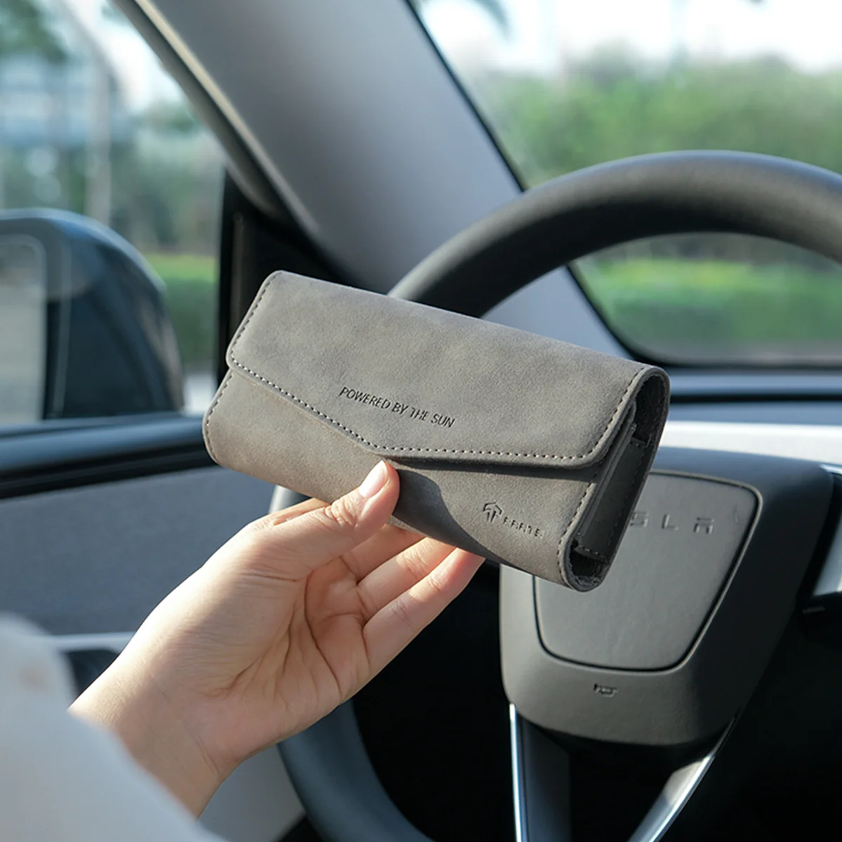 TPARTS Suede Magnetic Closure Visor Sunglasses Case - Image 6